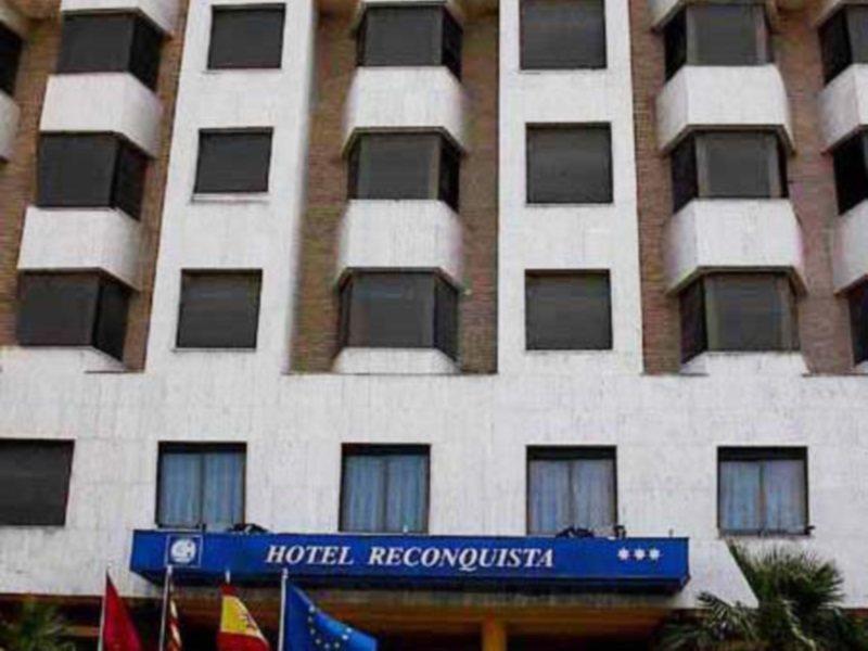 Hotel Reconquista Альсира Экстерьер фото
